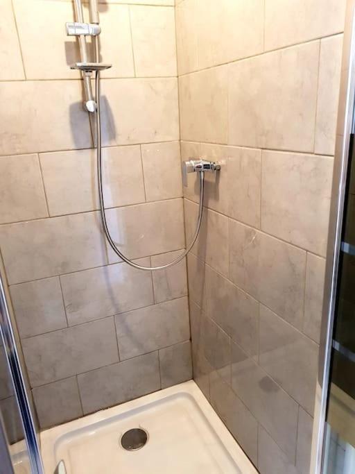 Appartement Le Jeanne 4/6 Couchages, Wifi, Sanctuaire à Lourdes Extérieur photo