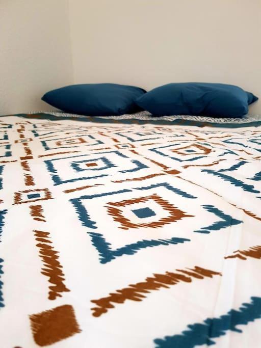 Appartement Le Jeanne 4/6 Couchages, Wifi, Sanctuaire à Lourdes Extérieur photo